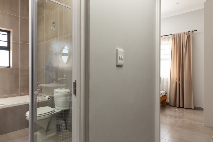 3 Bedroom Property for Sale in Laaiplek Western Cape